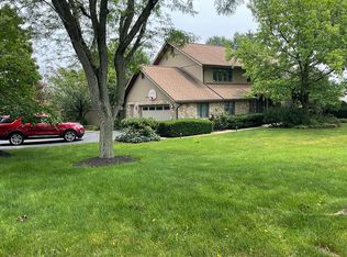 1521 Red Maple Ln, South Whitehall Twp, PA 18104