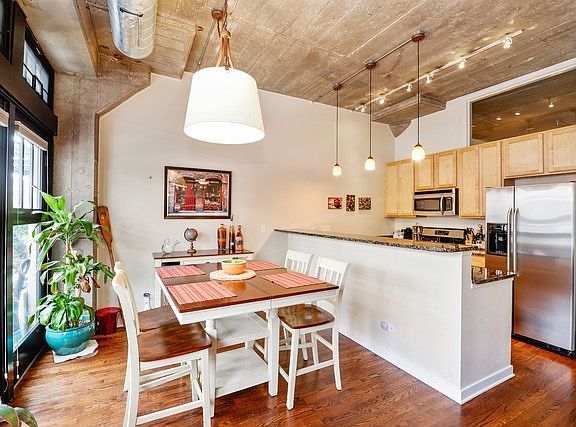 4th image of 1151 W 15th St Unit 133