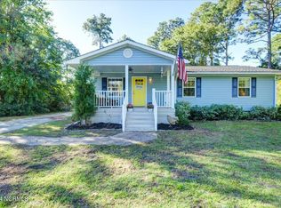 411 Sandy Point Rd, New Bern, NC 28560