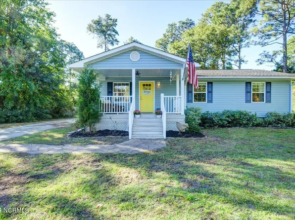 411 Sandy Point Road, New Bern, NC 28560