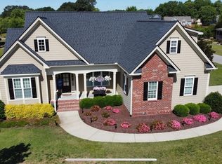 1204 Harvest Moon Ct, Fuquay Varina, NC 27526