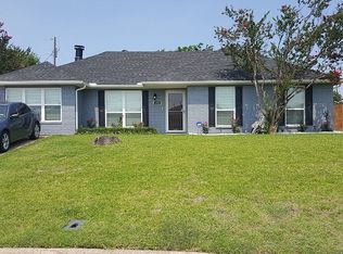 305 Mesa Ct, Glenn Heights, TX 75154