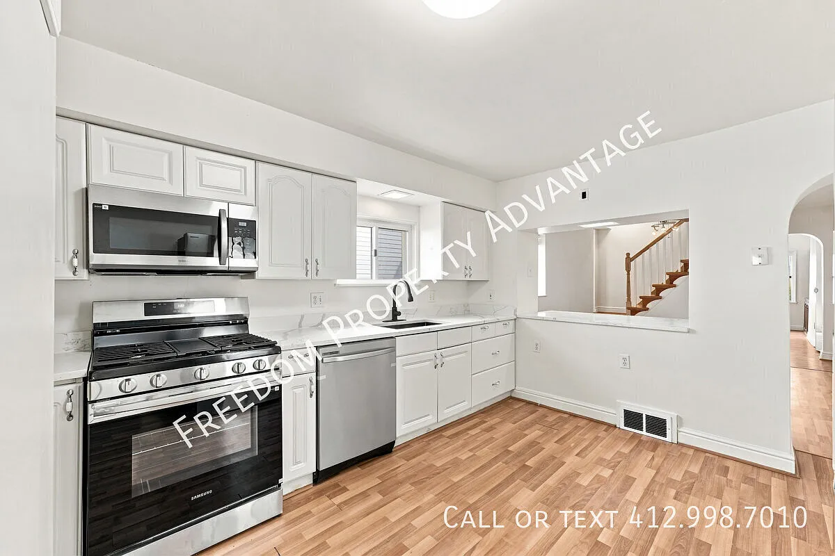 1717 Sidney St - Southside — Photo 1