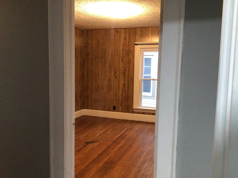 29 Fawn Ave #B — Photo 2