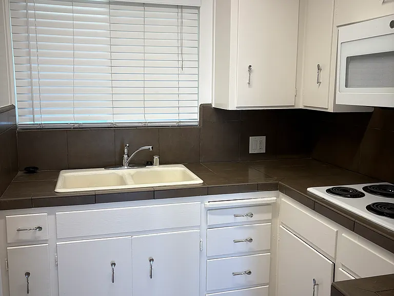 771 Opal Dr #3 — Photo 4