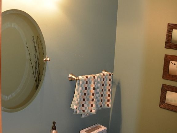 4th image of 10321 Arrowwood Dr