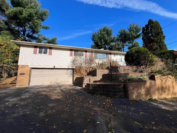 1310 GREENHILL DRIVE, Wausau, WI 54401