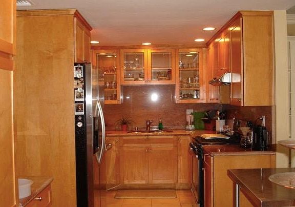 3rd image of 4444 Wilshire Blvd APT 105