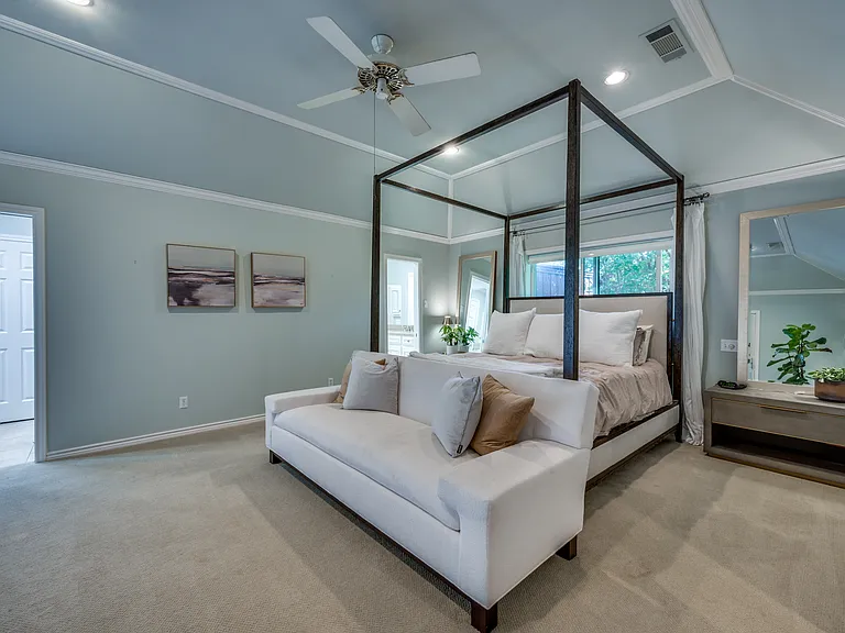5605 Lobello Dr — Photo 15