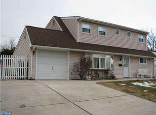 59 Cobalt Ridge Dr E, Levittown, PA 19057