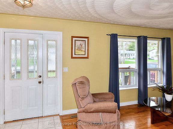 4th image of 200 Park Ln