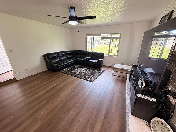 5th image of 7818 Jacinto Rd