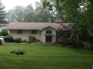 19 Hillcrest Ave, Hawthorne, NJ 07506