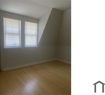 4th image of 10461 S Corliss Ave #3