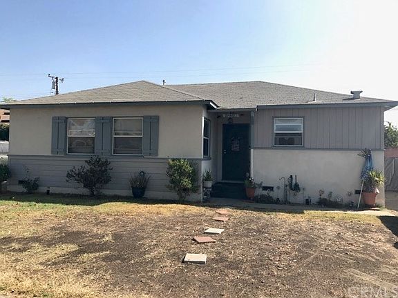3rd image of 12218 Roseton Ave