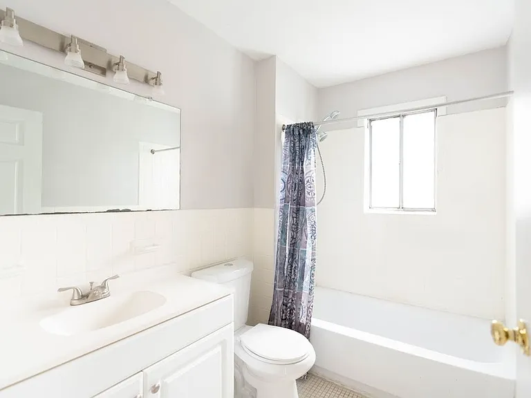 154 Woodhill Dr #1 — Photo 11