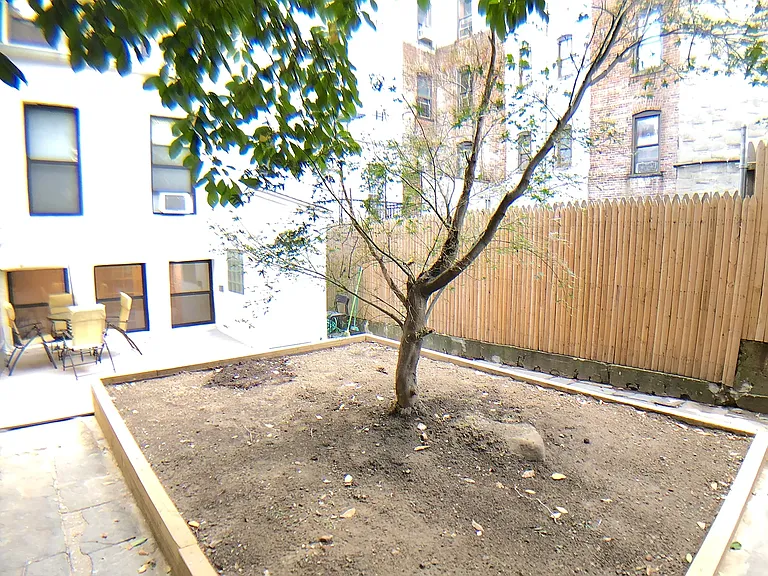 746 Driggs Ave #GRD — Photo 19