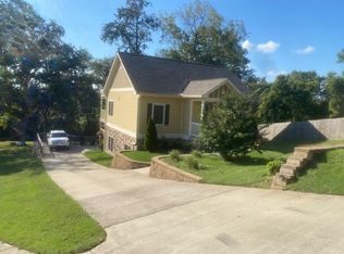 2211 Maplecrest Dr, Nashville, TN 37214