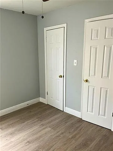 1028 Kingsway Dr W — Photo 14