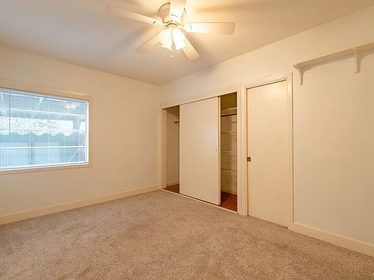 1705 Winsted Ln #A — Photo 17