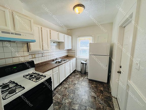 4th image of 14808 Marlowe Ave