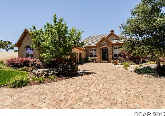 2nd image of 114 Oak Wood Pl