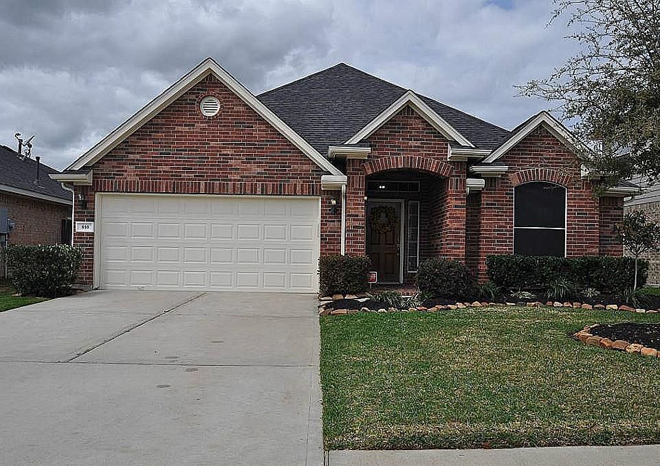 1st image of 810 Glen Abbey Dr
