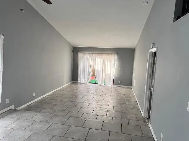 5202 Nutmeg Dr — Photo 13