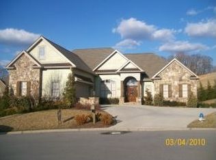 2195 Highland Falls Ct, Johnson City, TN 37615