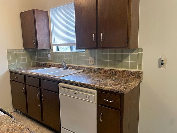 5th image of 217 S 4th St APT 4
