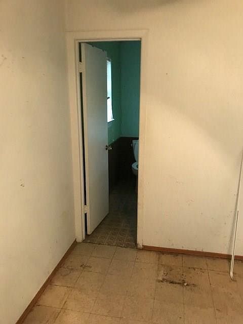2nd image of 2800 Stonebrook St