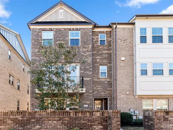 1324 E Woodlawn Rd, Charlotte, NC 28209