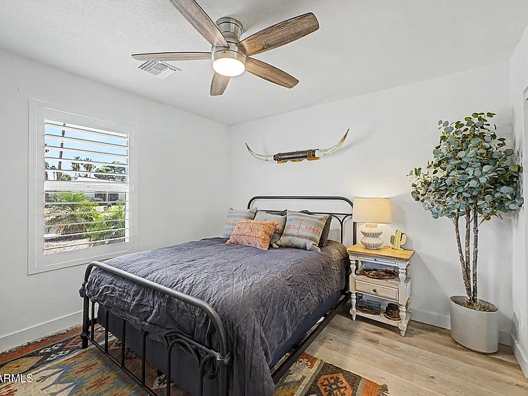 5140 E Poinsettia Dr — Photo 14