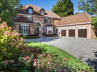 856 Sheridan Rd, Winnetka, IL 60093