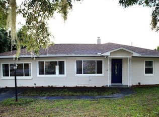 110 S Lone Oak Dr, Leesburg, FL 34748
