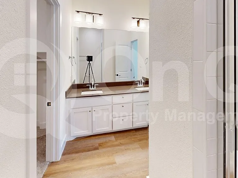 353 Buck Ridge Dr — Photo 17