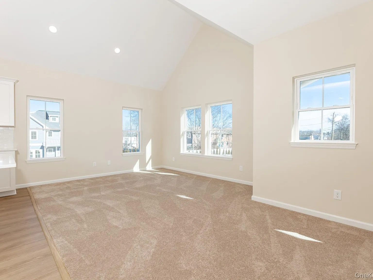 2 bed, 2.5 bath, 1146 sqft, $3,600 — Photo 3