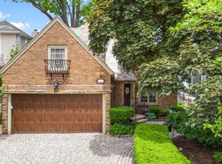 23718 Cliff Dr, Bay Village, OH 44140