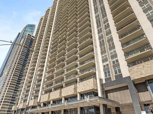 400 E Randolph St APT 3626, Chicago, IL 60601