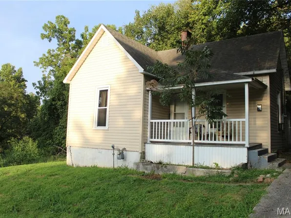 406 S Bellevue St, Jackson, MO 63755