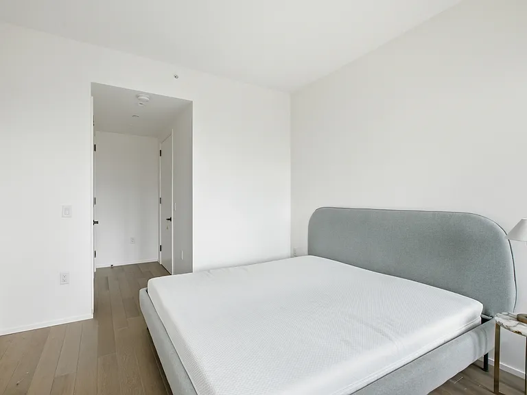 543 W 122nd St #8B — Photo 9