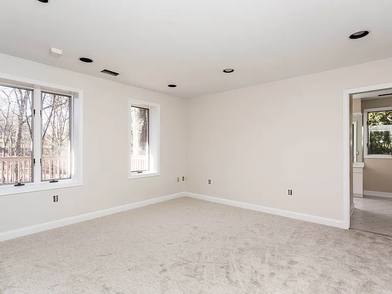 1103 Rolandvue Rd — Photo 16