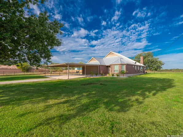 4805 N FM 3465, Adkins, TX 78101