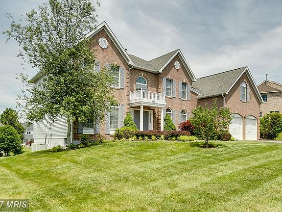 2nd image of 3836 Park Lake Dr
