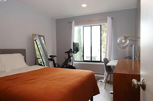 424 Orange St #204 Photo 1