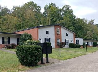 583 Garrison Ave APT 8, Charleston, WV 25302