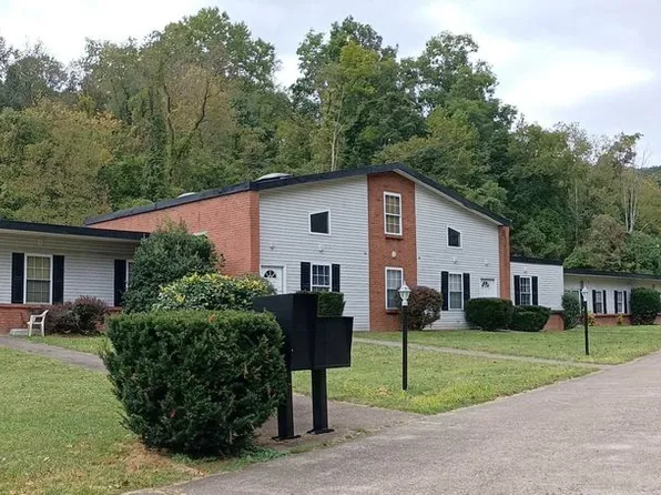 583 Garrison Ave APT 6, Charleston, WV 25302