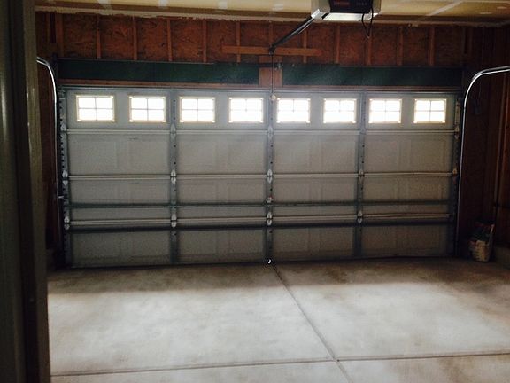 2nd image of 4012 Blackstone Dr #0