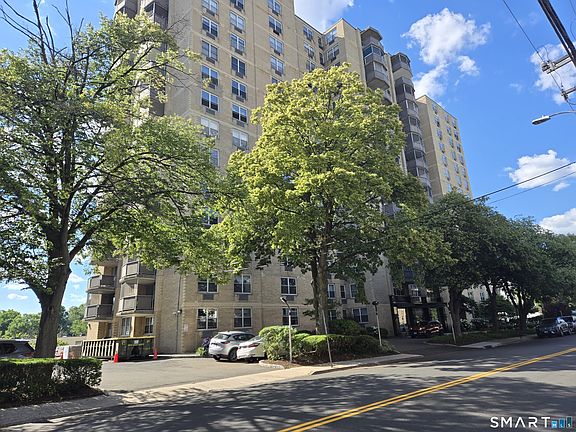 2nd image of 50 Glenbrook Road #2B