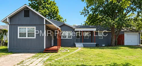 1421 NW 23rd St Photo 1